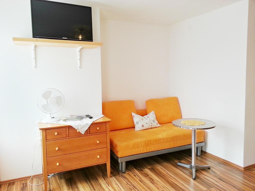 Gaestehaus Zur Weissen Rose Furth bei Gottweig Room photo