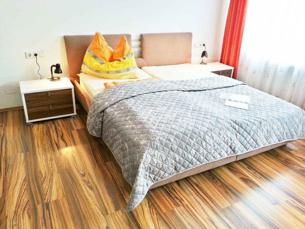 Gaestehaus Zur Weissen Rose Furth bei Gottweig Room photo