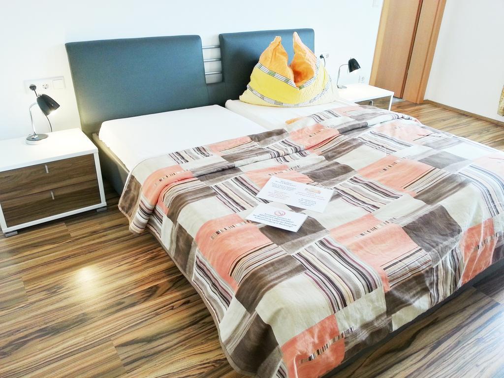 Gaestehaus Zur Weissen Rose Furth bei Gottweig Room photo