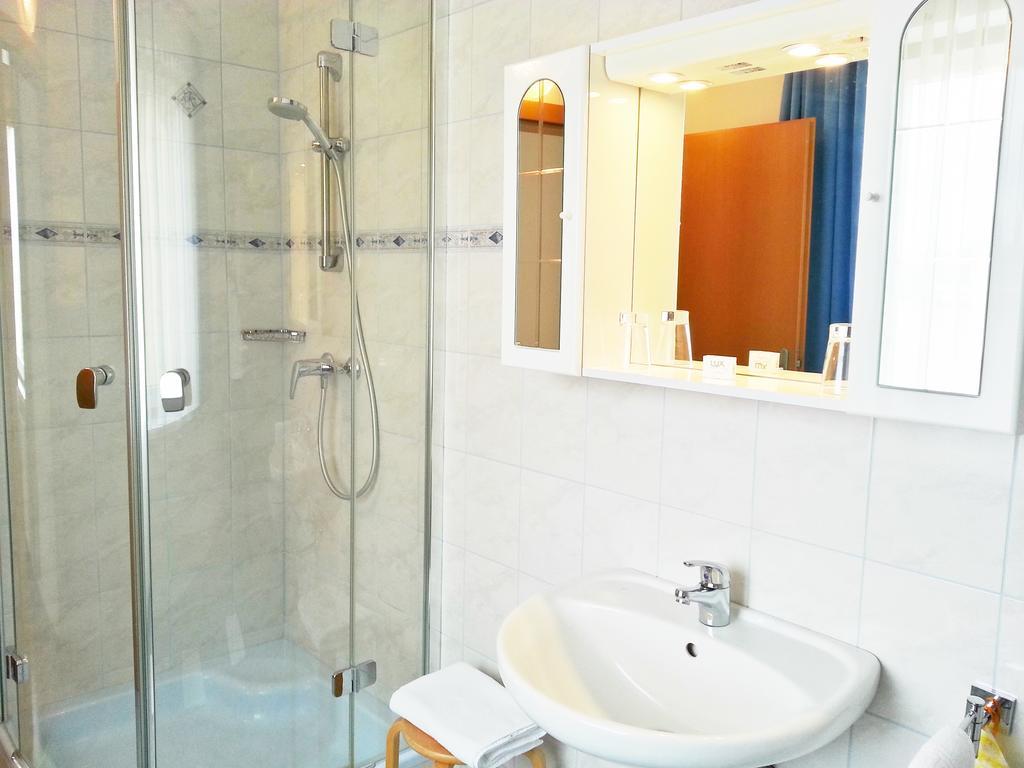Gaestehaus Zur Weissen Rose Furth bei Gottweig Room photo